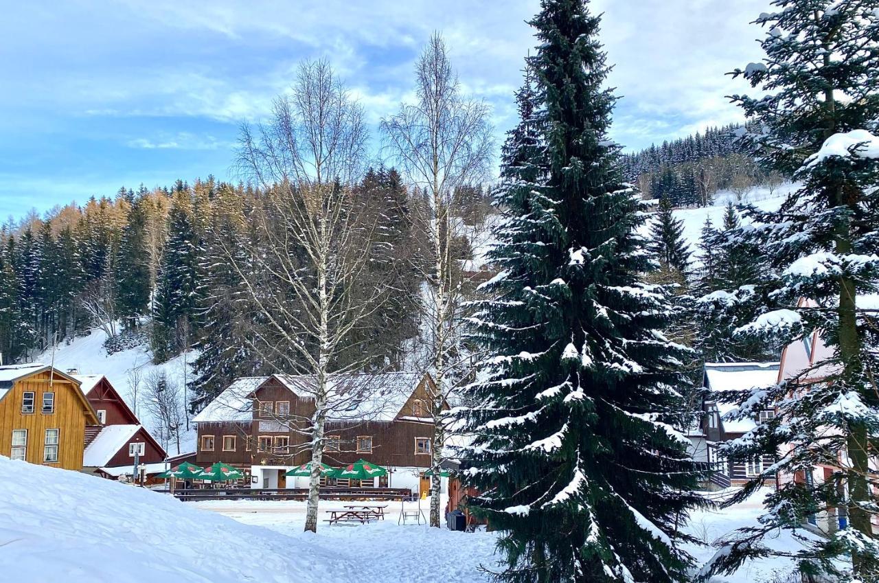 Hotel Hvezda Pec pod Snezkou Bagian luar foto