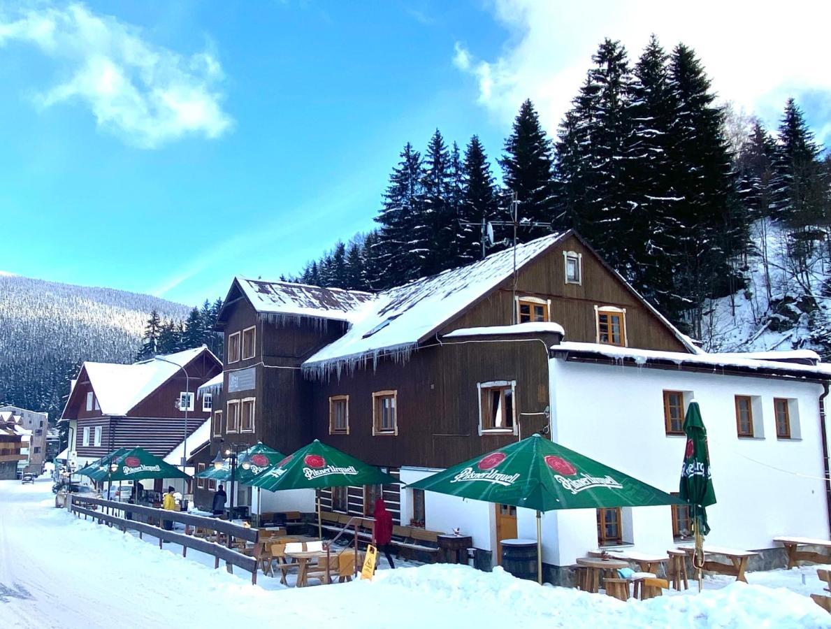 Hotel Hvezda Pec pod Snezkou Bagian luar foto