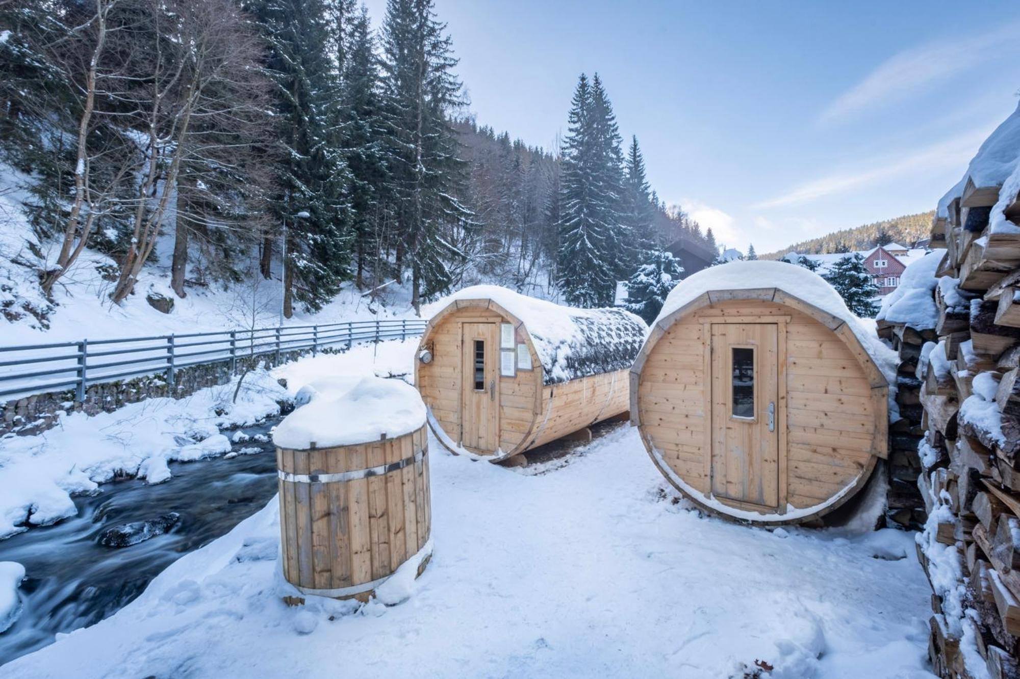Hotel Hvezda Pec pod Snezkou Bagian luar foto