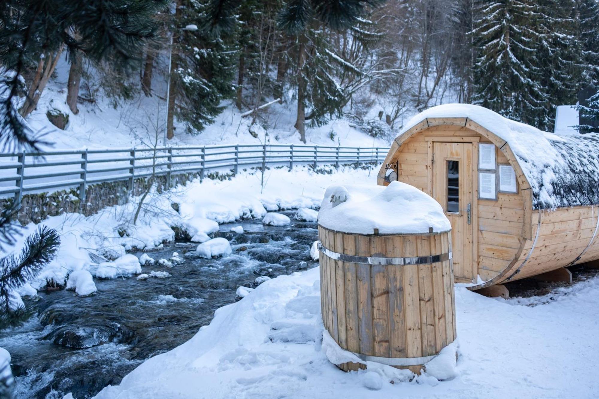 Hotel Hvezda Pec pod Snezkou Bagian luar foto